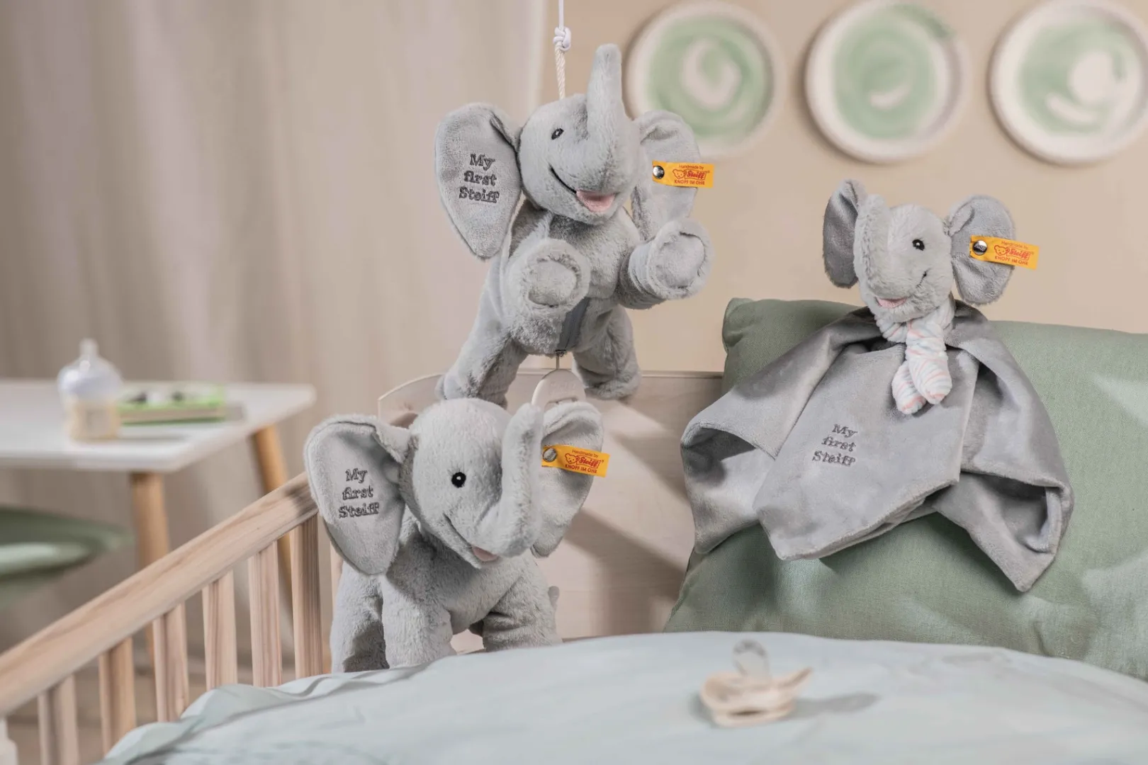 Outlet Steiff My first Ellie elephant comforter, 26 cm, light grey
