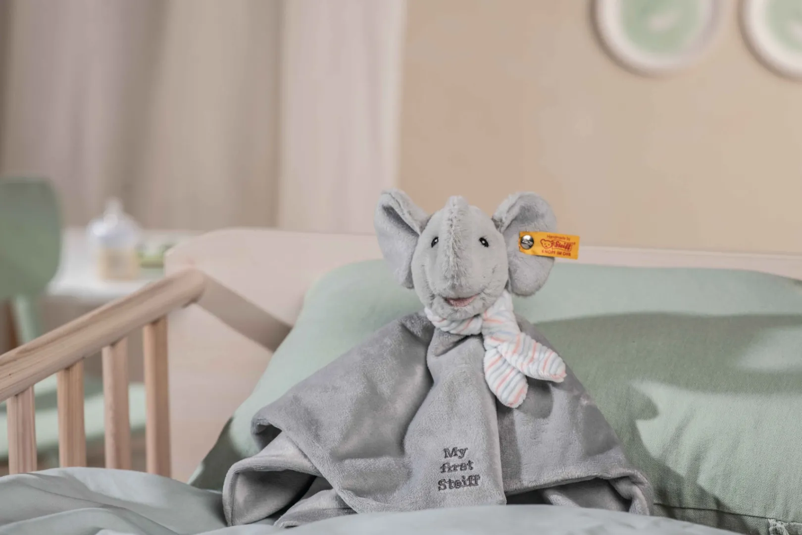 Outlet Steiff My first Ellie elephant comforter, 26 cm, light grey