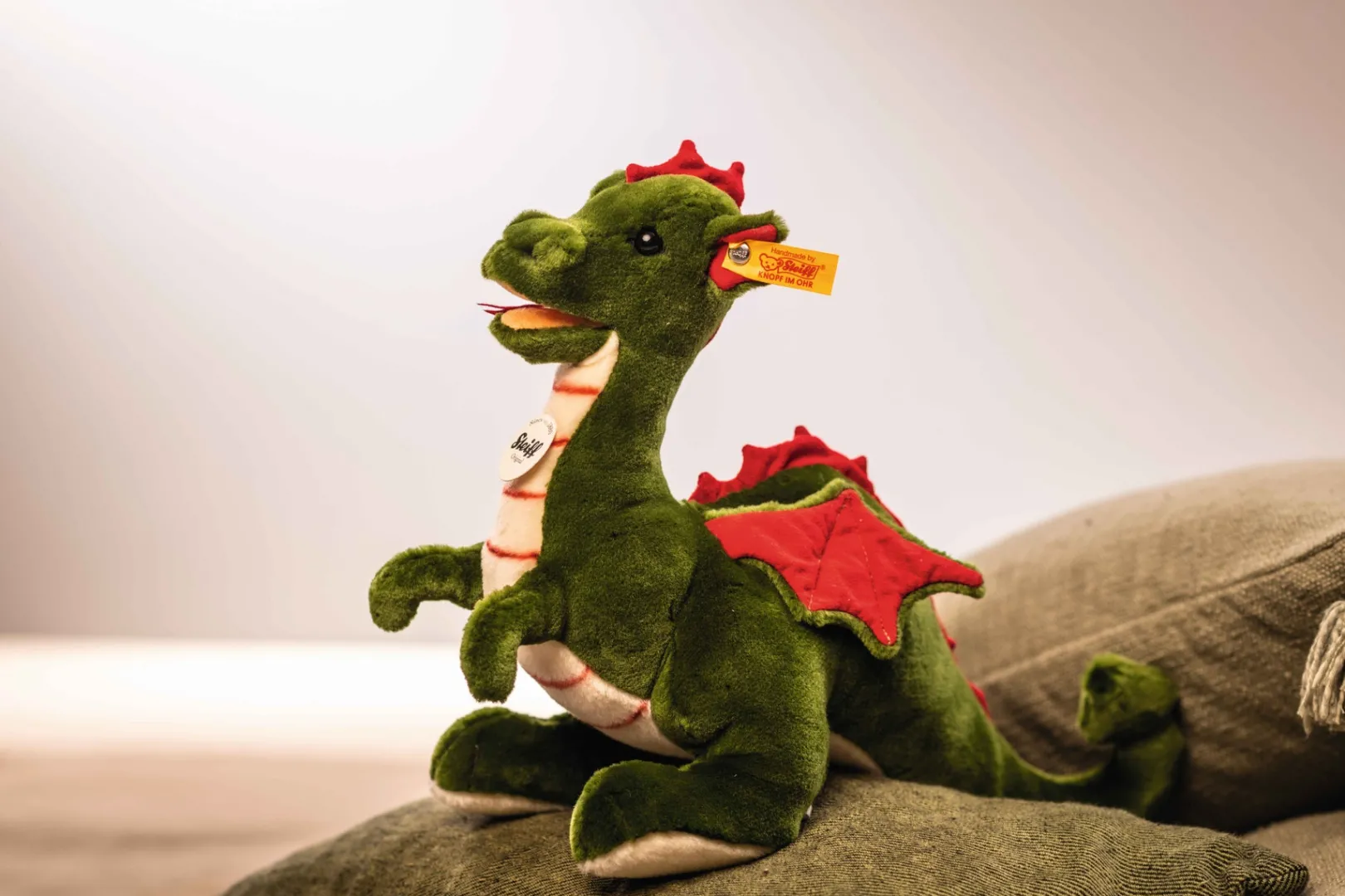 Fashion Steiff Rocky dragon, 32 cm, khaki